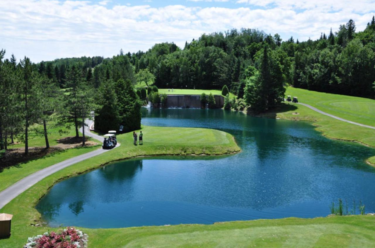 Le Sommet Du Golf Avec Spa Villa Saint Jean De Matha Bagian luar foto